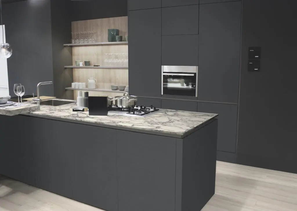 kvarcna radna ploča kuhinja